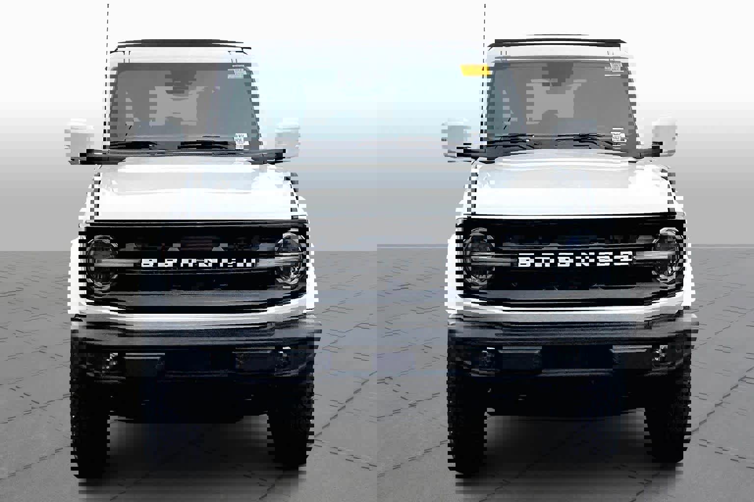 Used 2022 Ford Bronco Outer Banks image 4