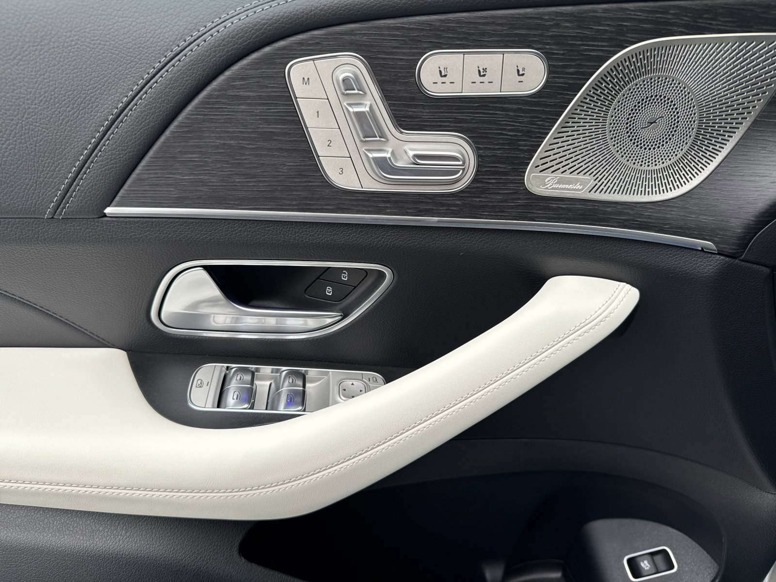 New 2026 Mercedes-Benz GLE 450 4MATIC Coupe image 11