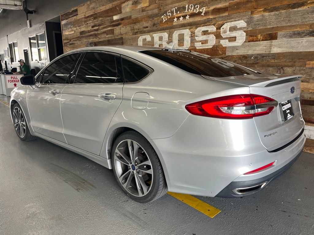 Used 2019 Ford Fusion Titanium FWD image 6