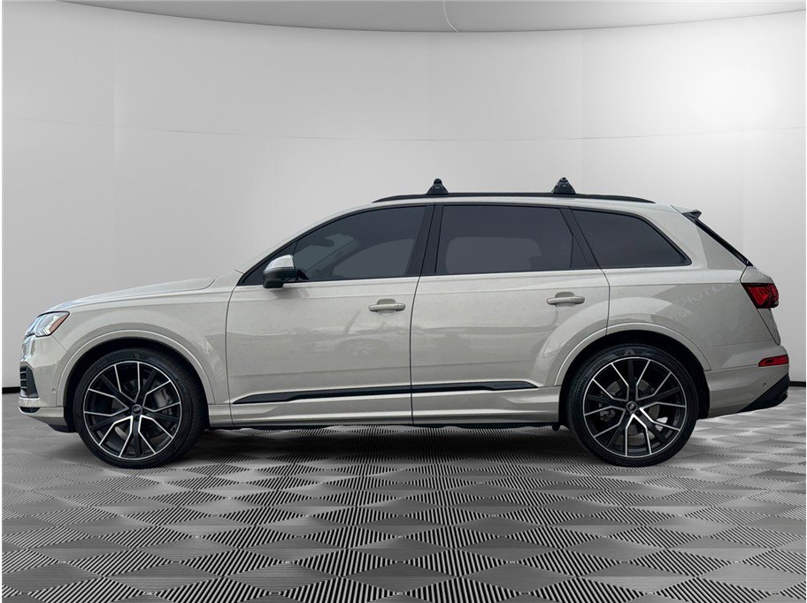 Used 2021 Audi Q7 3.0T Prestige image 2