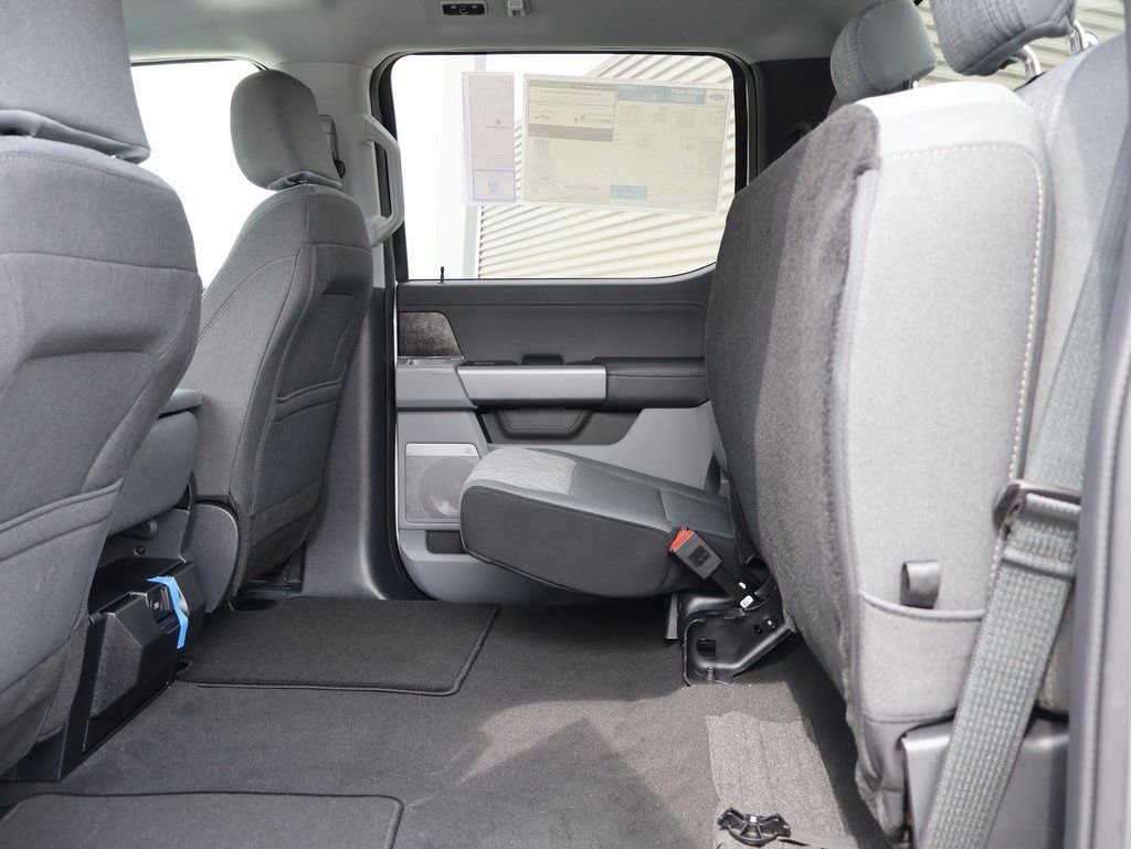New 2026 Ford F250 XLT w/ XLT Premium Package image 17