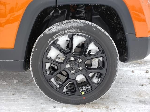 New 2026 Jeep Compass Latitude image 12