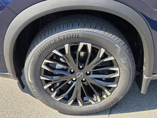 New 2026 Nissan Rogue Dark Armor FWD image 7