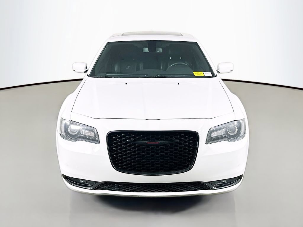Used 2022 Chrysler 300 S image 2