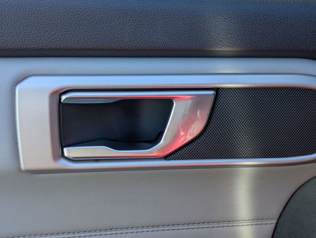 Used 2022 Ford Explorer XLT w/ Equipment Group 202A image 29