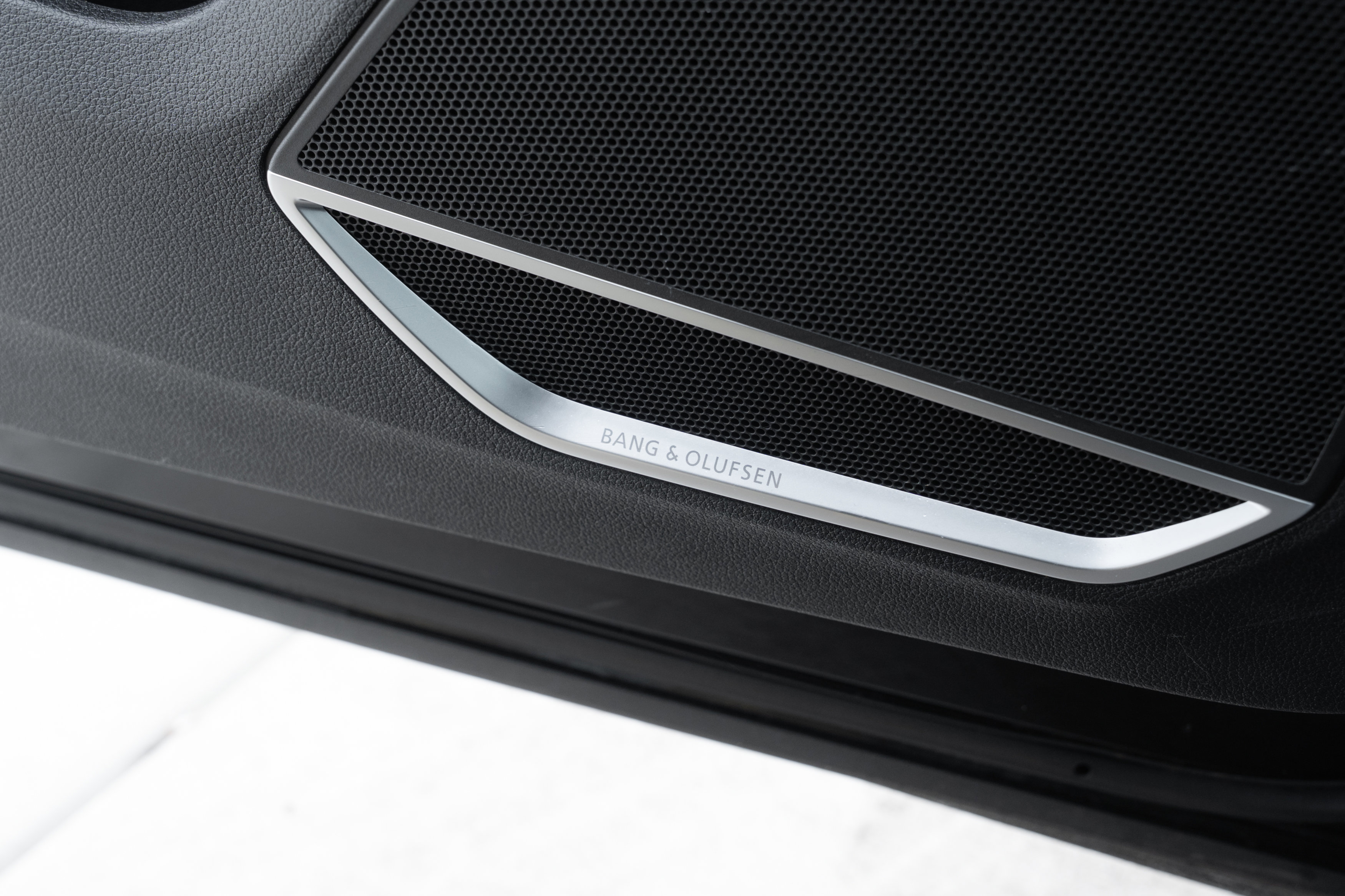 Used 2020 Audi Q3 2.0T Prestige w/ Prestige Package AWD/4WD image 16