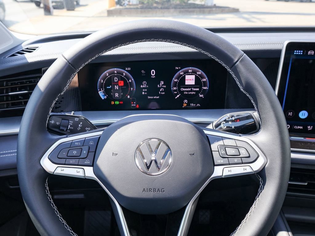 New 2026 Volkswagen Tiguan SE AWD/4WD image 22