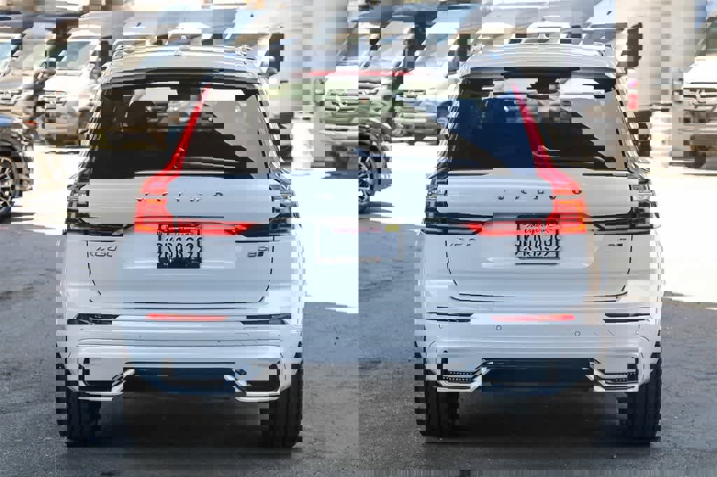 Used 2024 Volvo XC60 B5 Ultimate image 7