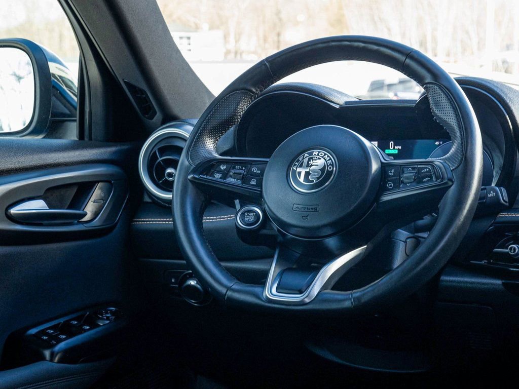 Used 2024 Alfa Romeo Tonale Ti w/ Active Assist Package image 24