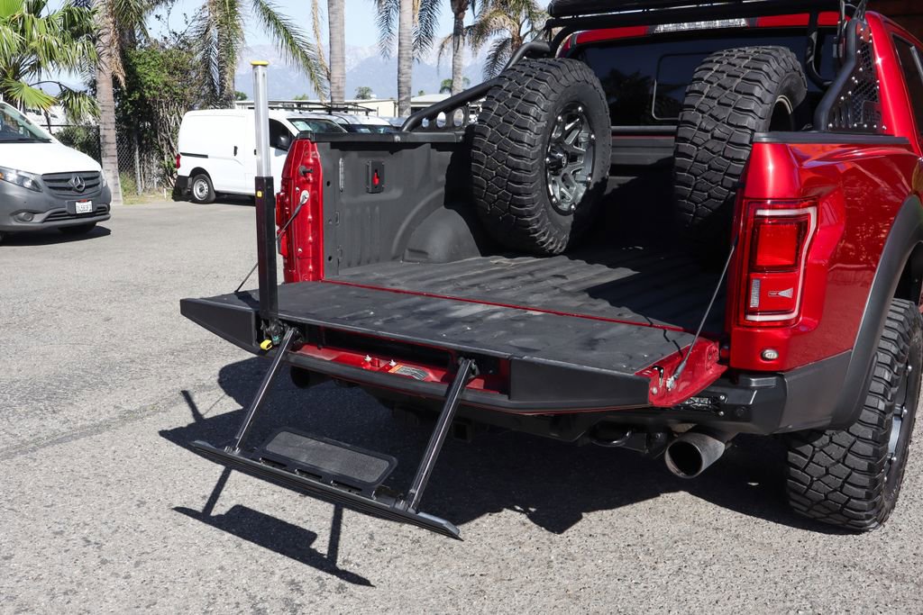 Used 2019 Ford F150 Raptor w/ Equipment Group 802A Luxury image 9