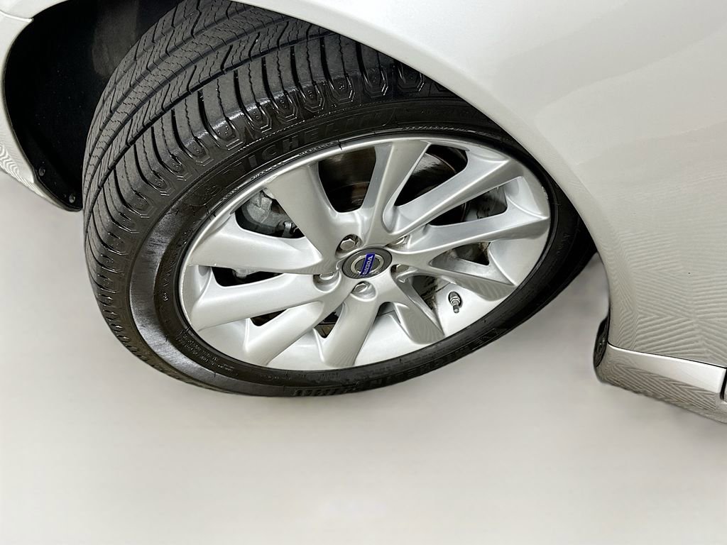 Used 2015 Volvo S80 T5 image 24