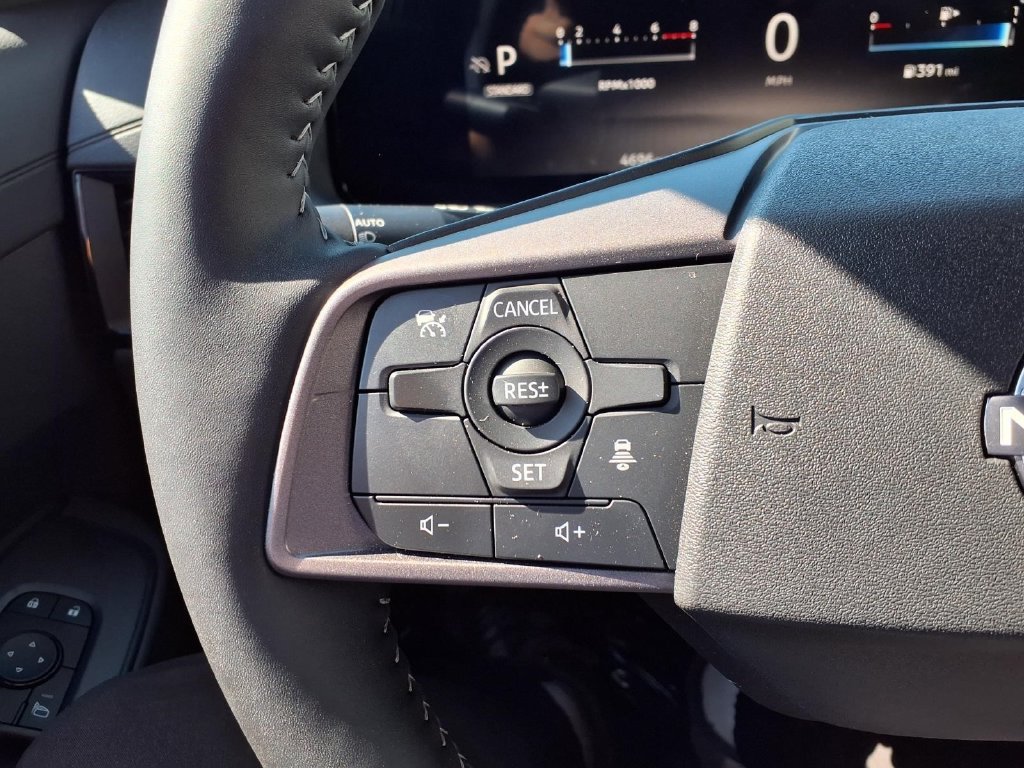 Used 2026 Nissan Sentra SV w/ SV Convenience Package FWD image 14