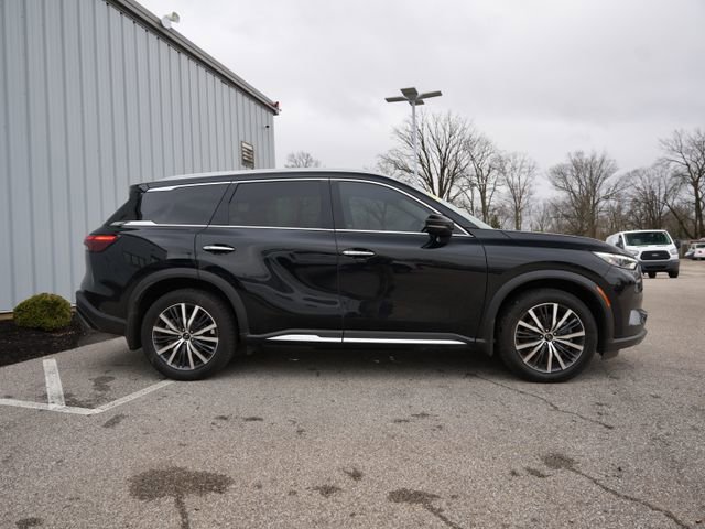Used 2023 INFINITI QX60 Sensory w/ Vision Package image 7
