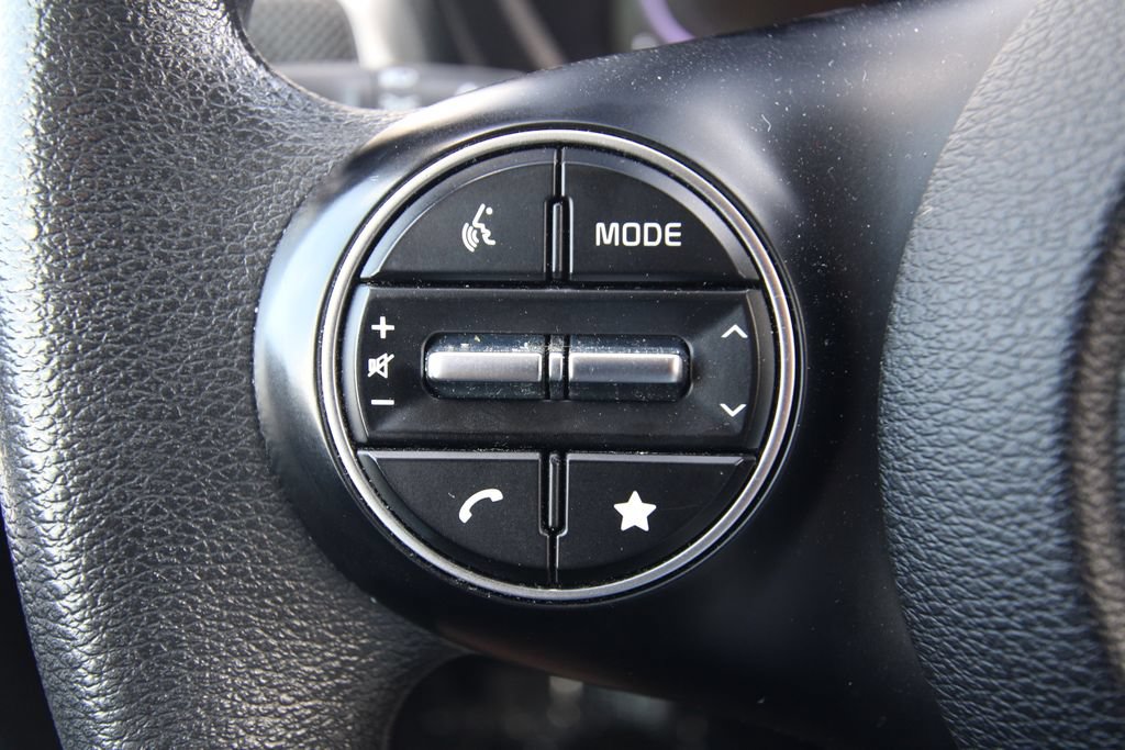 Used 2023 Kia Soul LX FWD image 18
