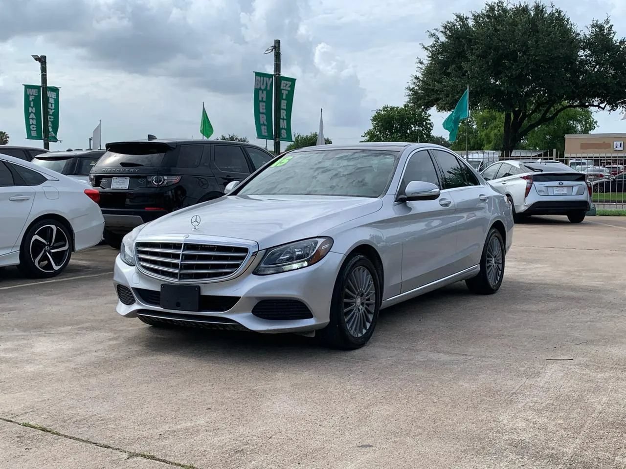 Used 2015 Mercedes-Benz C 300 4MATIC Sedan image 4