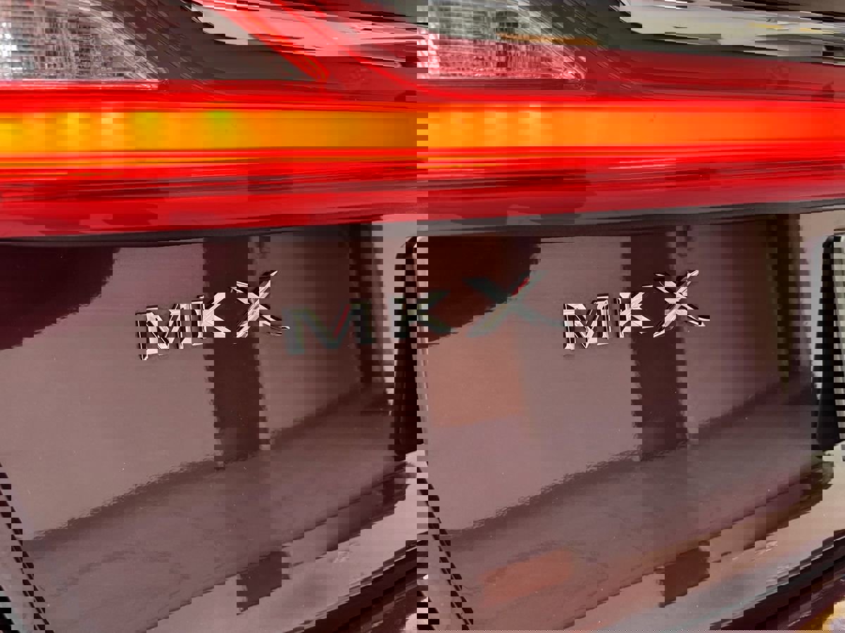 Used 2017 Lincoln MKX Reserve w/ Luxury Package image 61