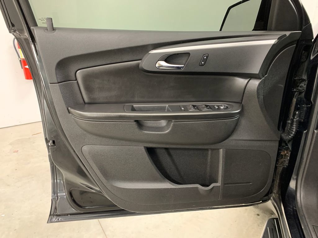 Used 2012 Chevrolet Traverse LT w/ All-Star Edition image 16