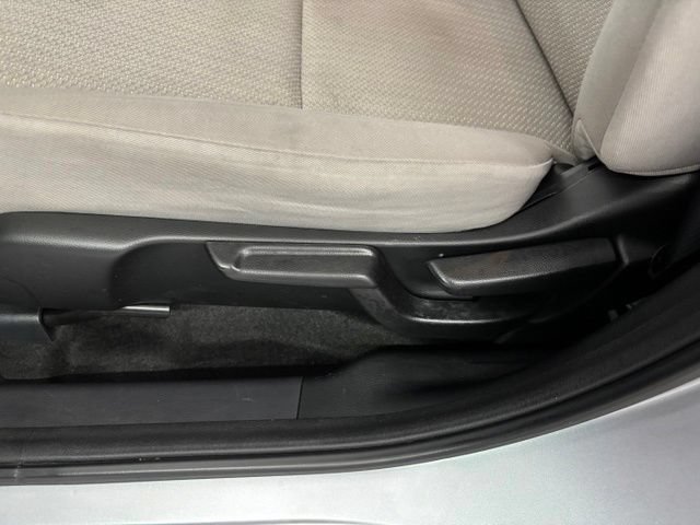 Used 2017 Honda HR-V LX image 9