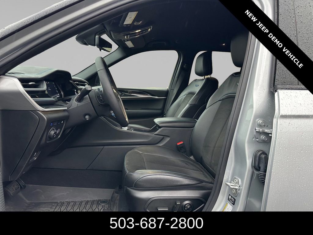 Used 2024 Jeep Grand Cherokee Trailhawk w/ Advanced Protech Group II image 11