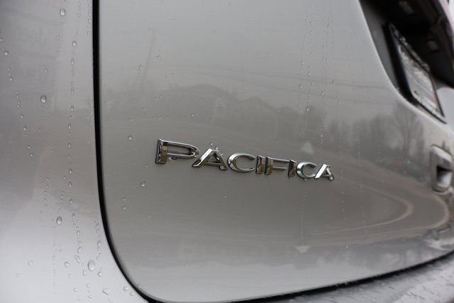 New 2026 Chrysler Pacifica Select FWD image 30