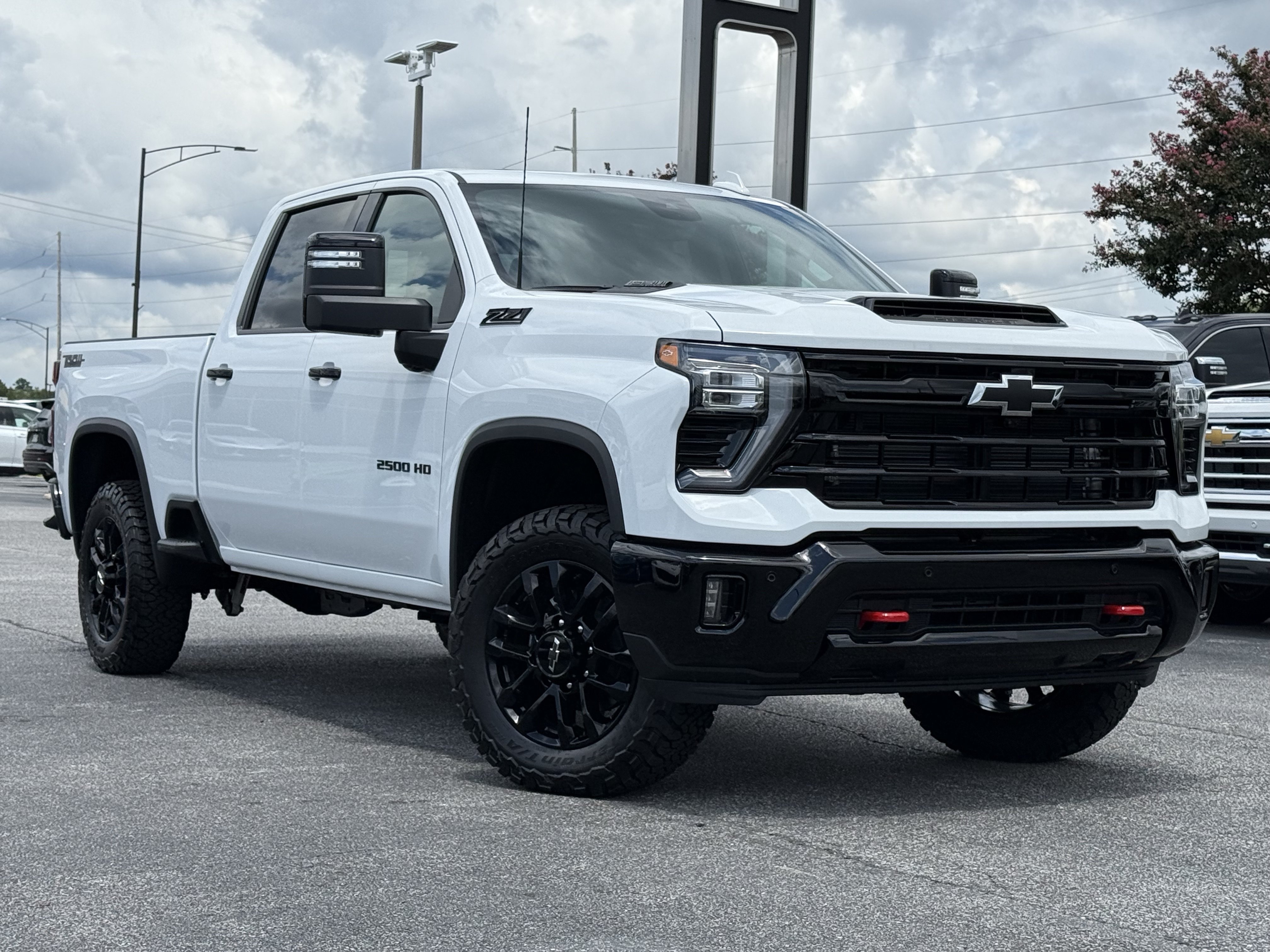 New 2026 Chevrolet Silverado 2500 LTZ w/ Trail Boss Package AWD/4WD video 2