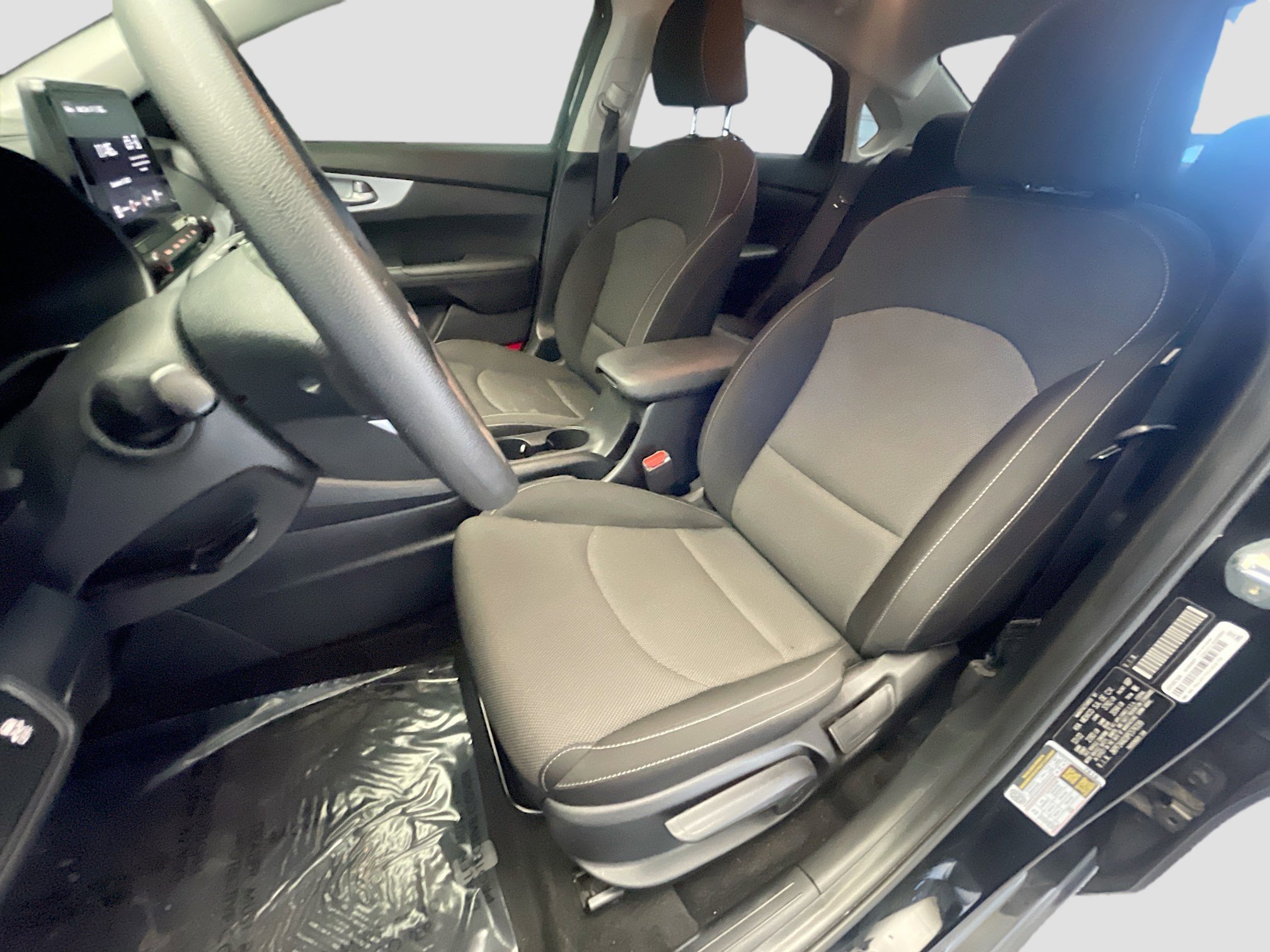 Used 2023 Kia Forte LXS w/ LXS Technology Package image 12