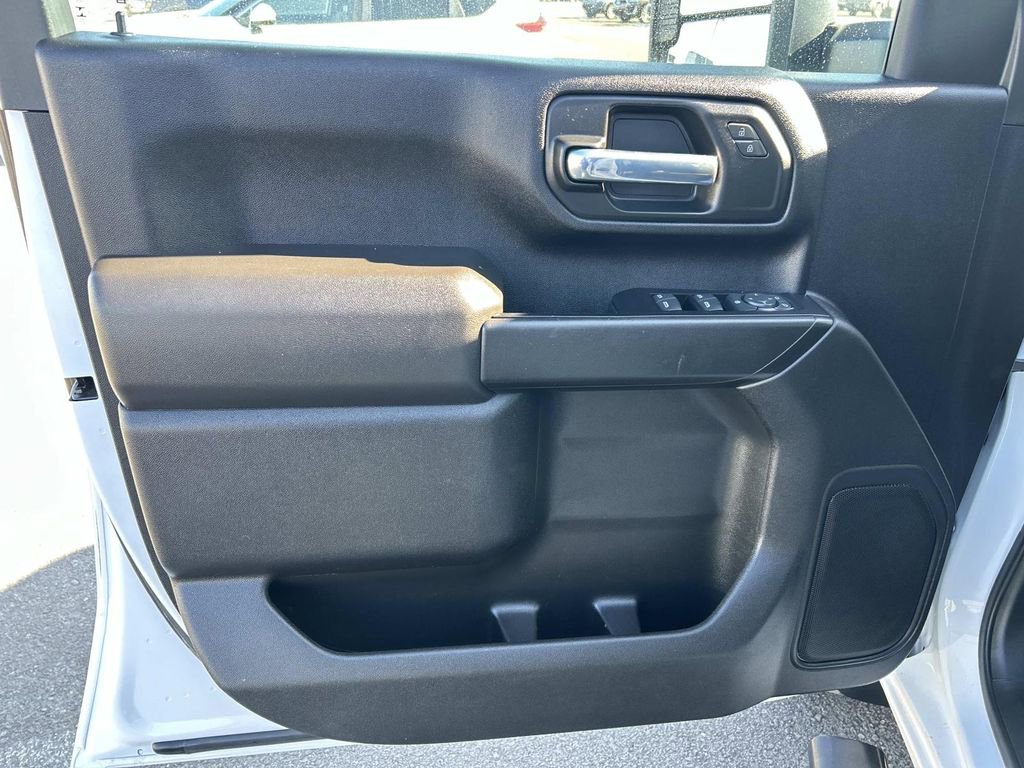 Used 2022 Chevrolet Silverado 2500 Custom image 23