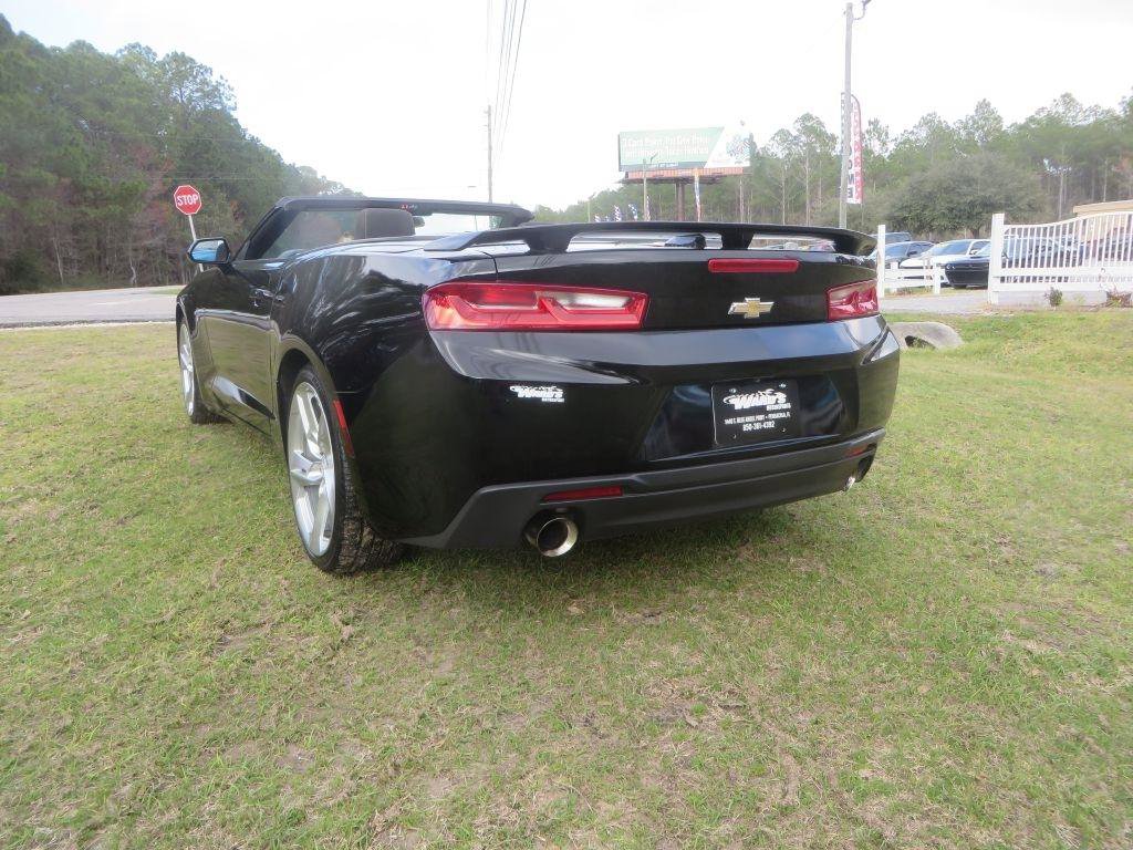 Used 2018 Chevrolet Camaro LT image 8