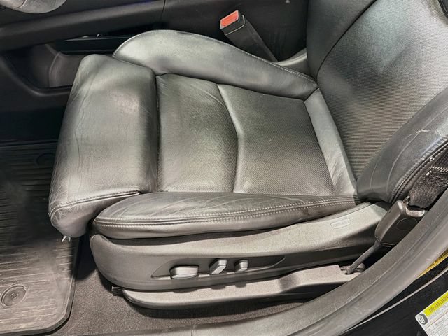Used 2017 Cadillac XT5 Premium Luxury w/ LPO, Wheel Lock Package FWD image 17