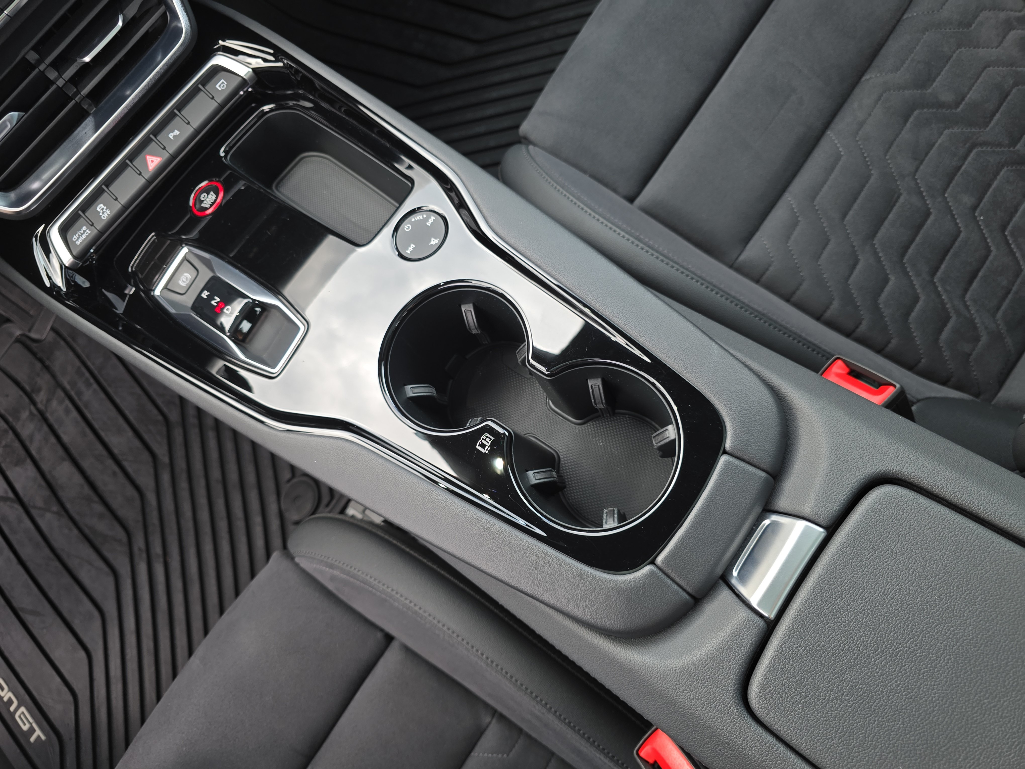 Used 2023 Audi e-tron GT Premium Plus w/ Performance Package AWD/4WD image 25