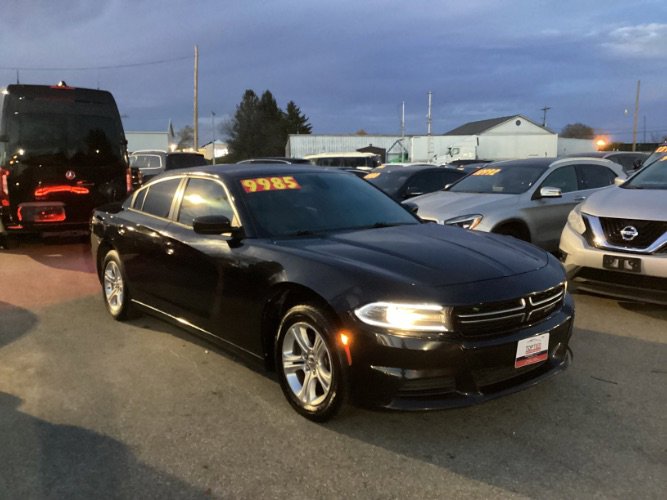 Used 2015 Dodge Charger SE w/ Popular Equipment Group image 2
