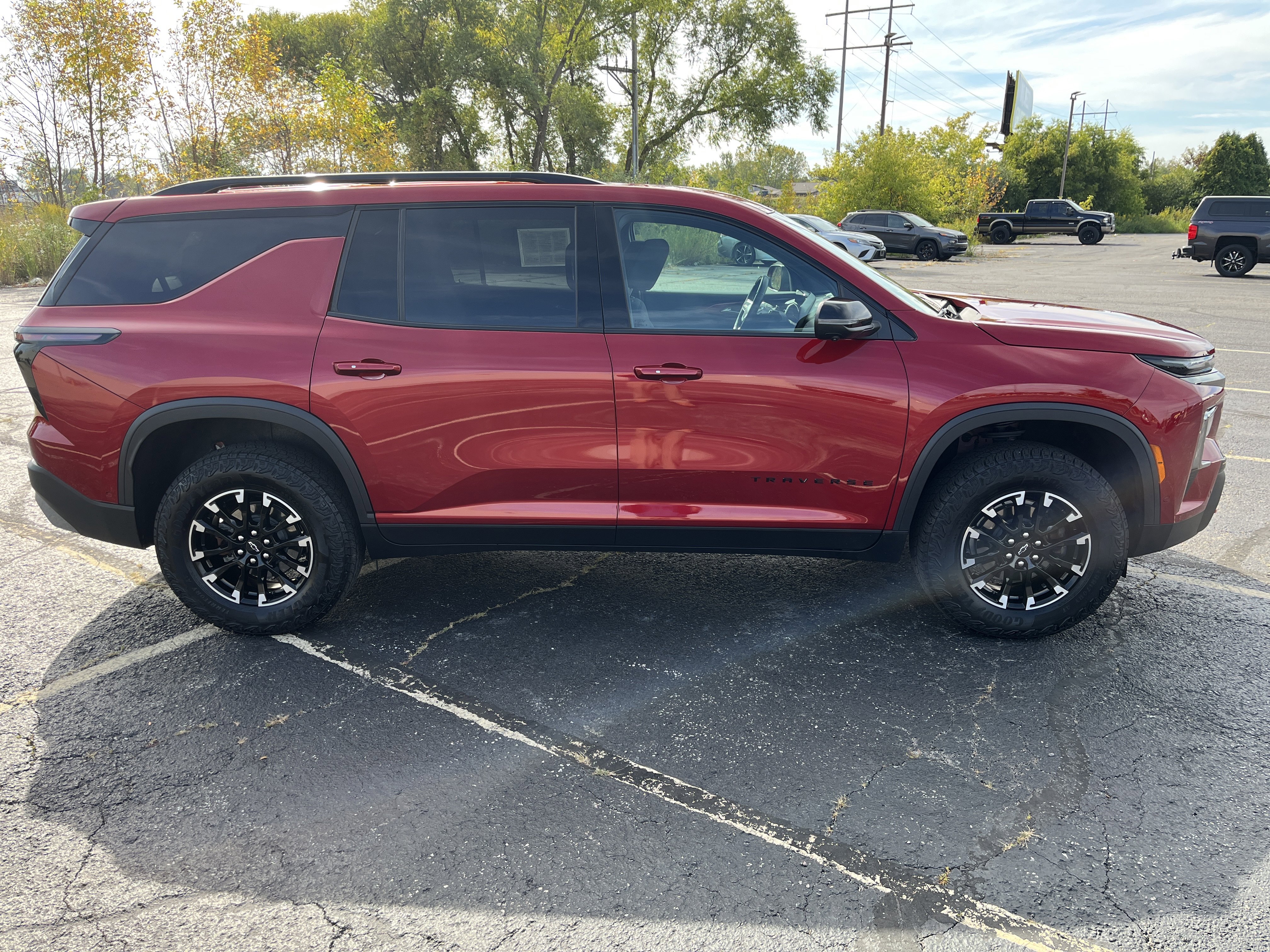 Used 2024 Chevrolet Traverse Z71 w/ Enhanced Driving Package image 7