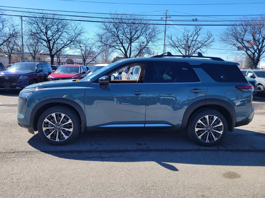 New 2026 Nissan Pathfinder Platinum AWD/4WD image 10
