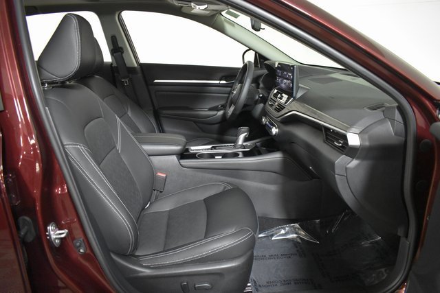 Certified 2025 Nissan Altima 2.5 SL image 36