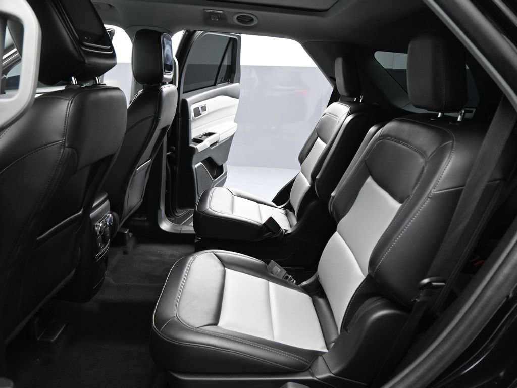 Certified 2023 Ford Explorer XLT w/ Equipment Group 202A image 23