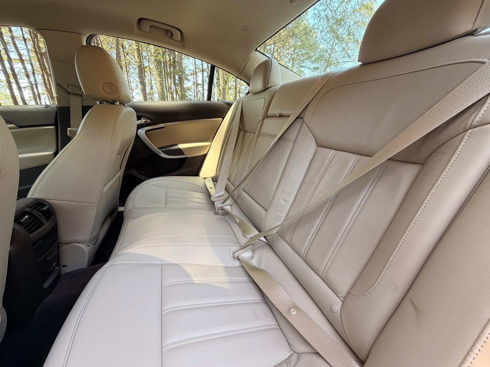 Used 2015 Buick Regal Premium w/ Experience Buick Package image 14