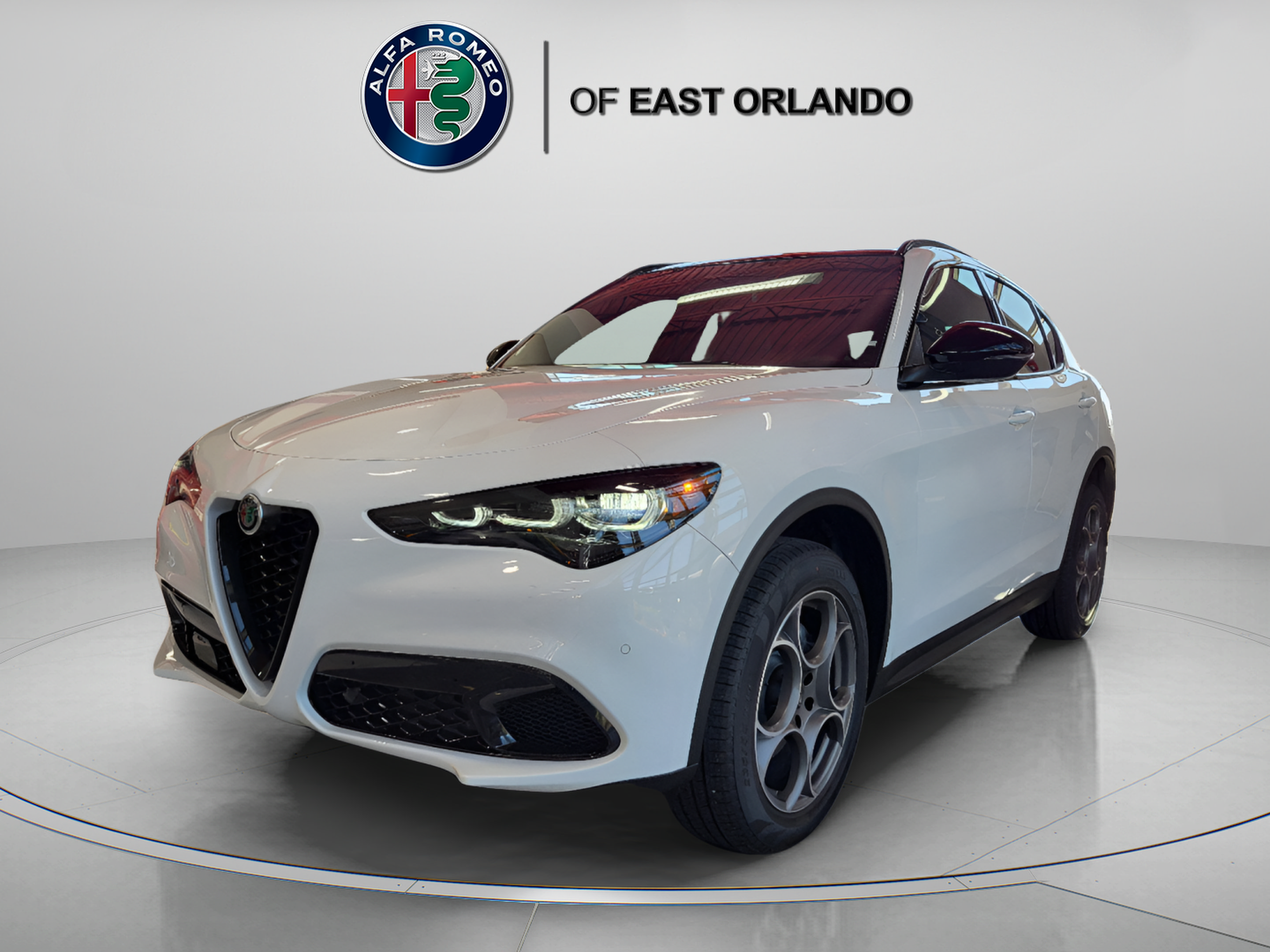 New 2025 Alfa Romeo Stelvio Sprint AWD/4WD image 4