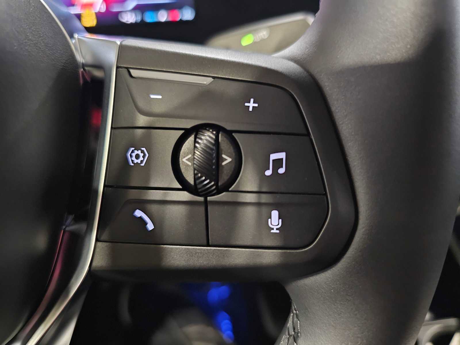 Used 2025 BMW 228i xDrive w/ Premium Package image 19