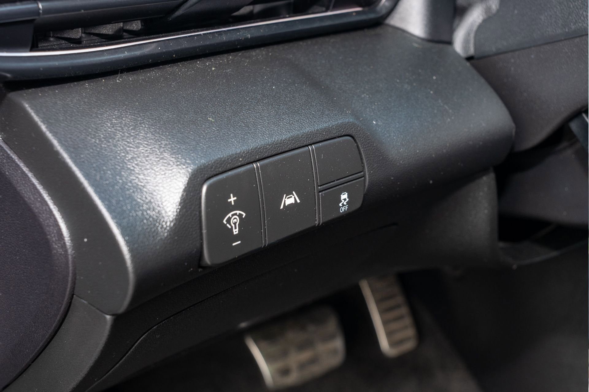 Used 2022 Hyundai Elantra N image 25