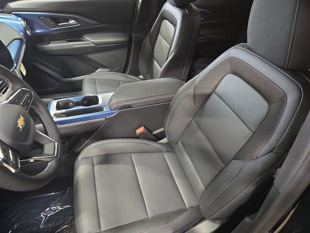 New 2026 Chevrolet Equinox EV LT image 16