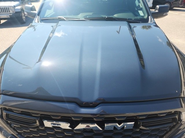 New 2026 RAM 1500 4x4 Crew Cab image 14