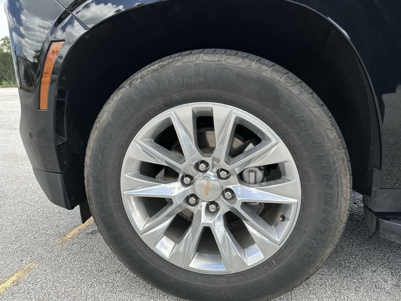 Used 2025 Chevrolet Tahoe Premier AWD/4WD image 13