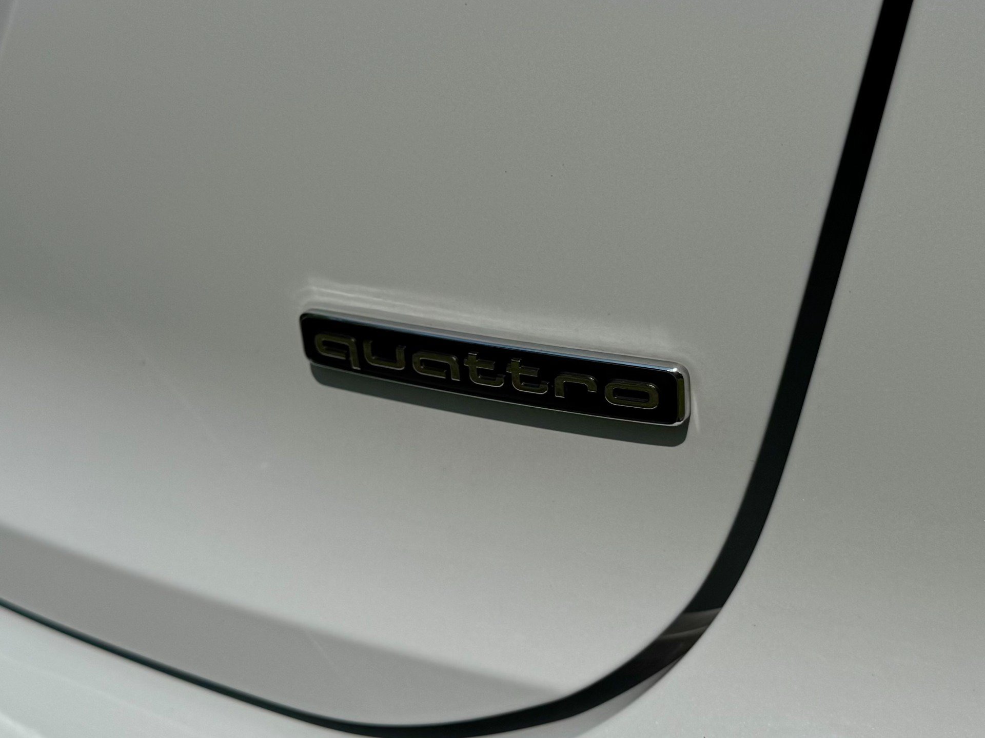 Used 2024 Audi Q4 e-tron Premium Plus AWD/4WD image 40