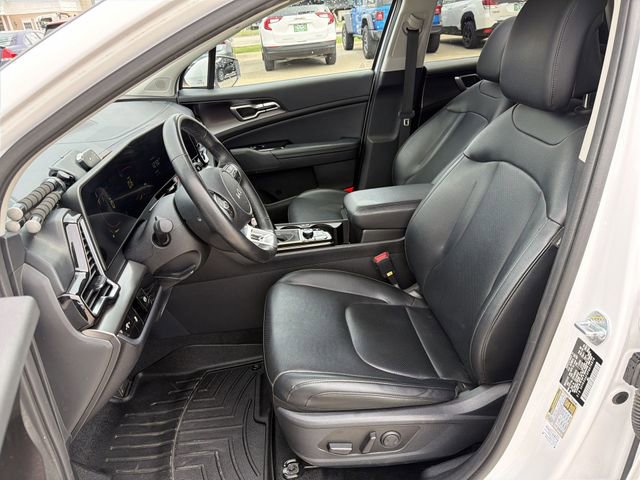 Used 2023 Kia Sportage EX image 13