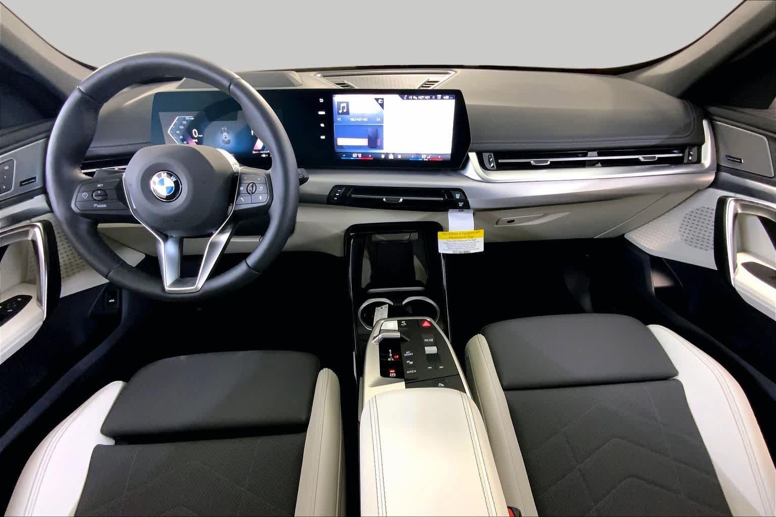 New 2026 BMW X1 xDrive28i w/ Technology Package AWD/4WD image 5