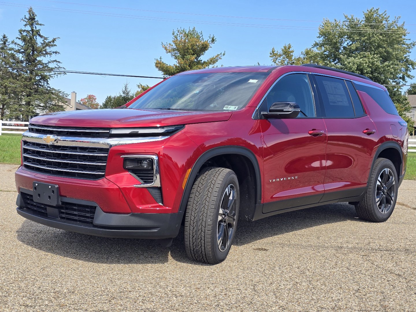 New 2027 Chevrolet Traverse LT w/ Sun and Wheel Package AWD/4WD image 8