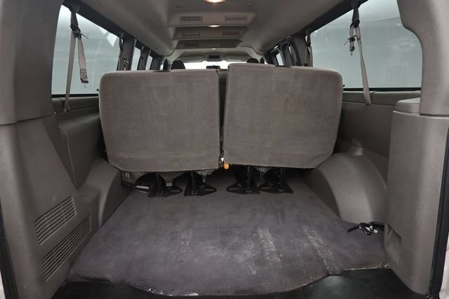 Used 2016 Chevrolet Express 3500 LT w/ LT Preferred Equipment Group RWD image 31