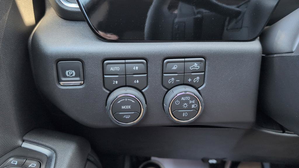 New 2026 Chevrolet Silverado 1500 LTZ AWD/4WD image 14