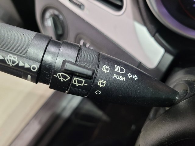 Used 2020 Dodge Journey SE w/ SE Popular Equipment Group image 37