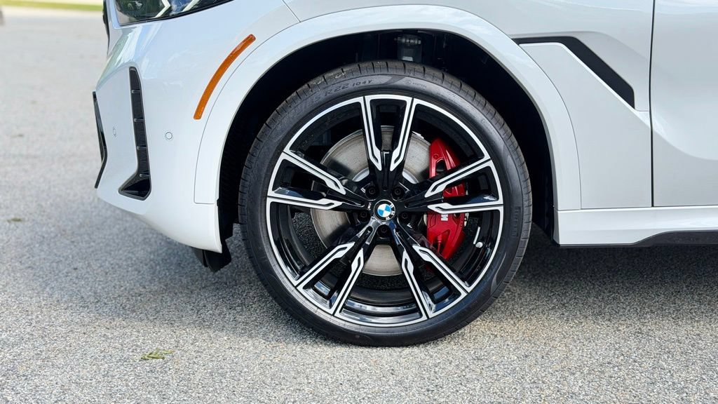 New 2027 BMW X6 M60i AWD/4WD image 2